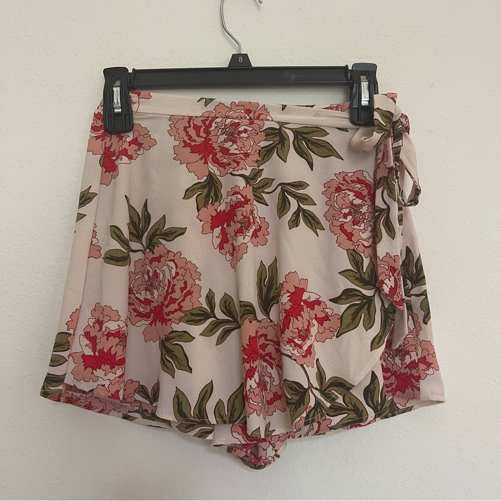 Size XS Show Me Your Mumu Floral Wrap Skort